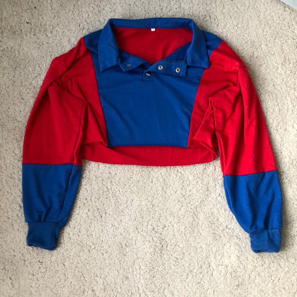 Red and blue collared cropped shirt